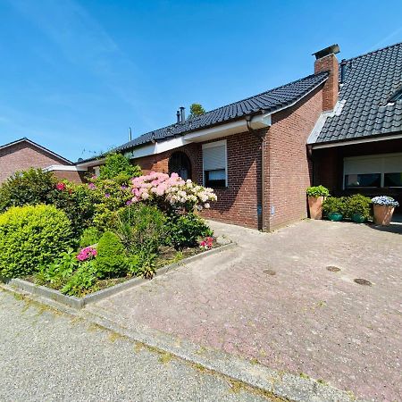 Ferienhaus An Der Kueste Im Luftkurort Hage Villa Exterior foto